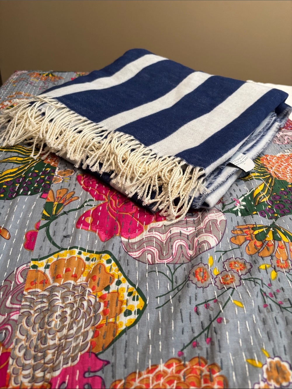 Perennials/Sutherland  CUDDLE UP BRUSHED THROW